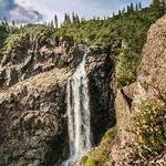 Hiking to Feather Falls