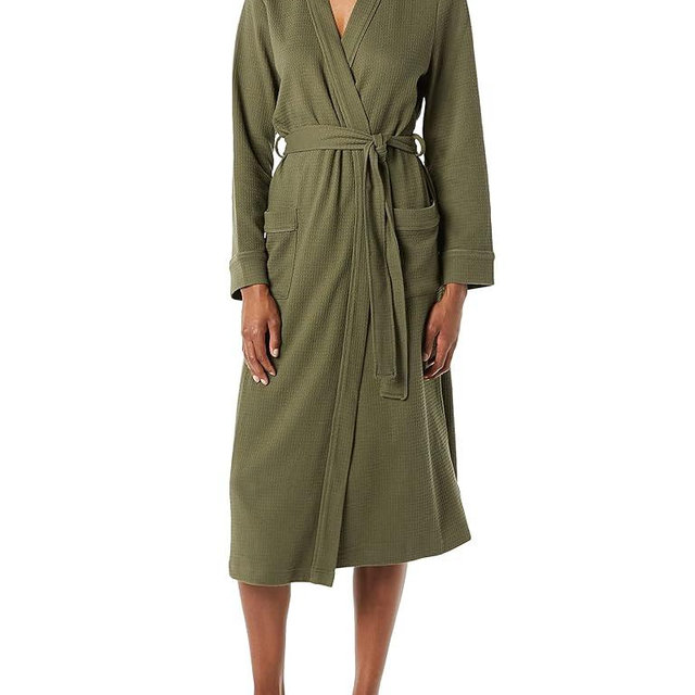 Amazon Essentials Women's Lightweight Waffle Full-Length Bath Robe (Available in Plus Size)