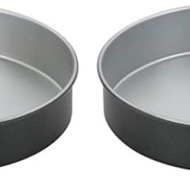 Cuisinart 9-Inch Round Cake Pan, Chef's Classic Nonstick Bakeware, Silver, AMB-9RCK (Pack of 2)