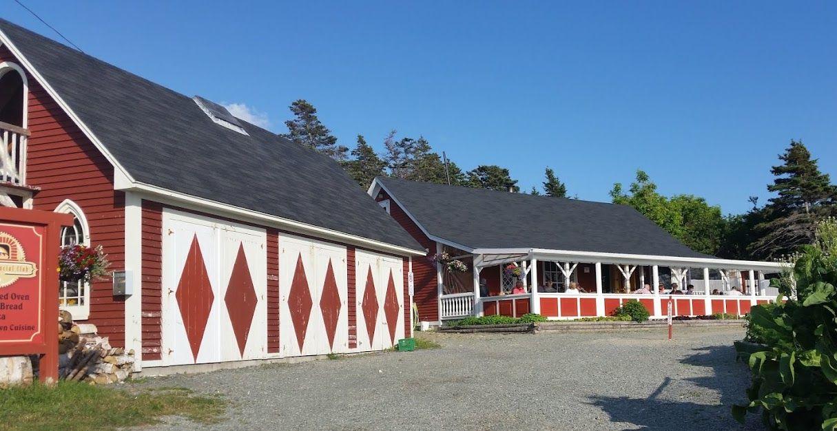 The Wedding Website of Emma Lutz and Cú Chulainn Robertson