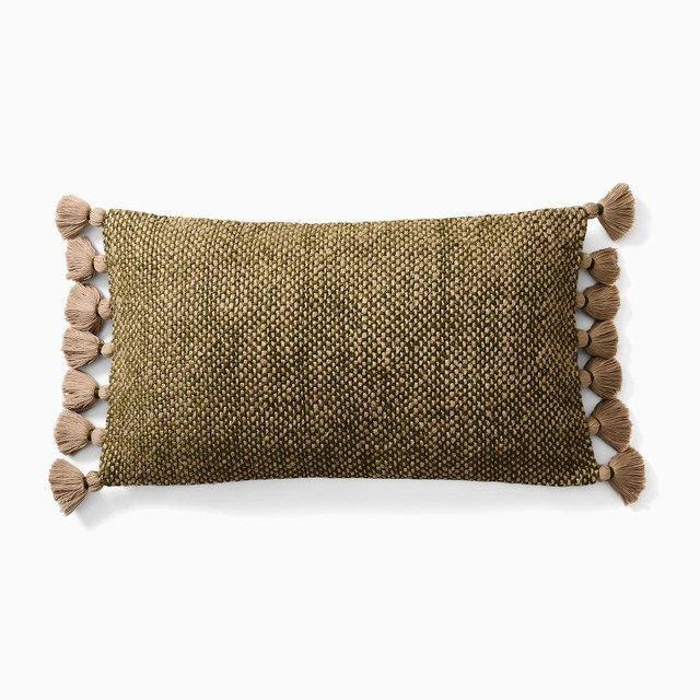 Two Tone Chunky Linen Tassels Pillow Cover, 12x21, Dark Olive
