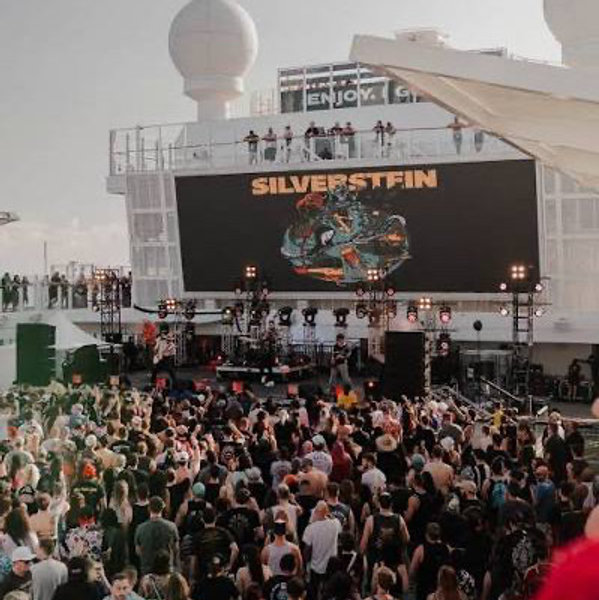 Emo’s not dead cruise 🤘🏻