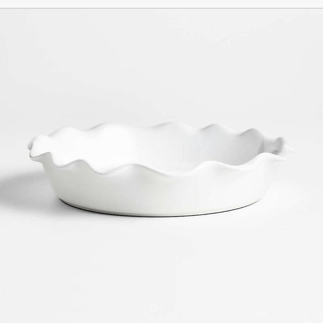 White Ruffle Pie Dish