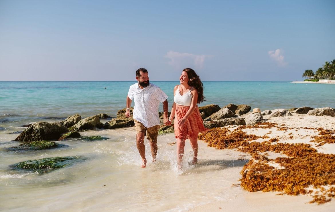 The Wedding Website of Joana Navarro and Michael Rodarte