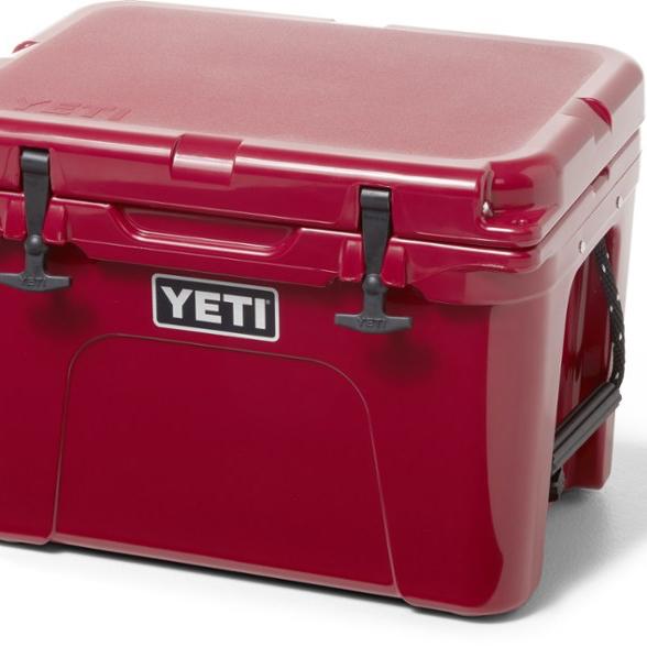 YETI Tundra 35 Cooler - navy
