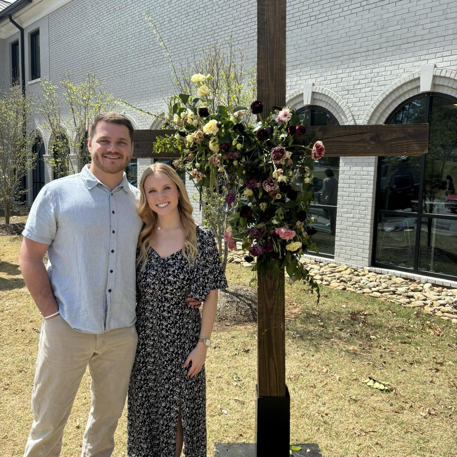 Mason moved to South Carolina to be with Sydney, putting an end to the long distance in March 2024!