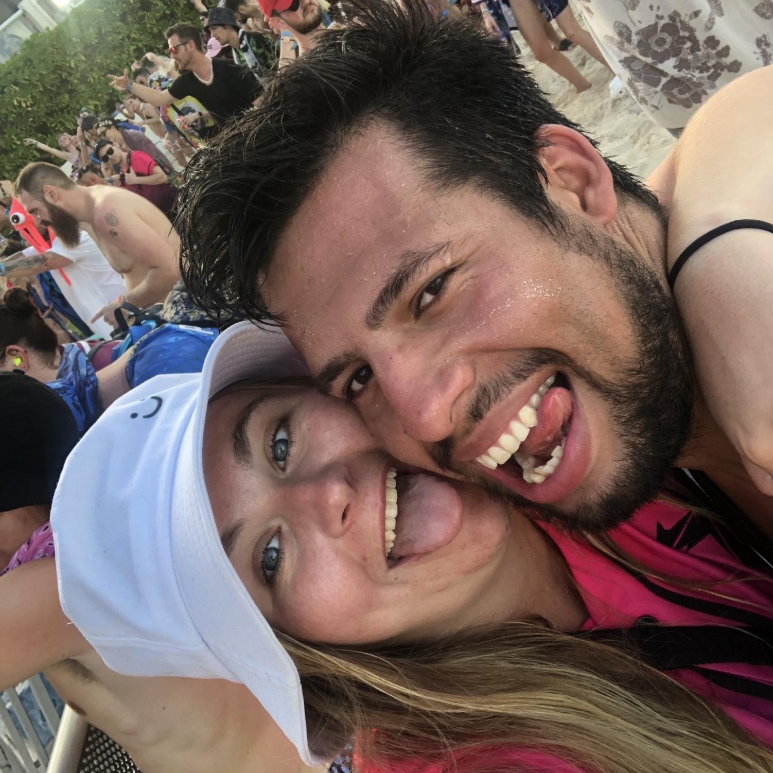 Paradise Blue April 2022! Our favorite festival yet! Sam introduced Kam to EDM back in November 2020 when they first started talking…she had no idea she would enjoy dubstep & become a headbanger too!