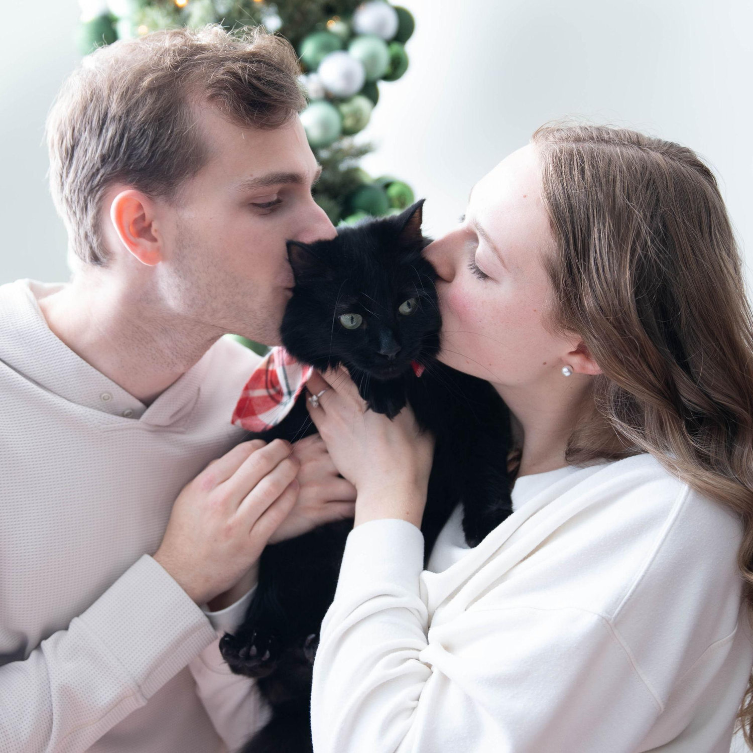 A big Christmas smooch for Remy!
