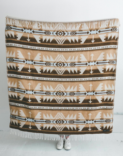 Arrow Beige Blanket