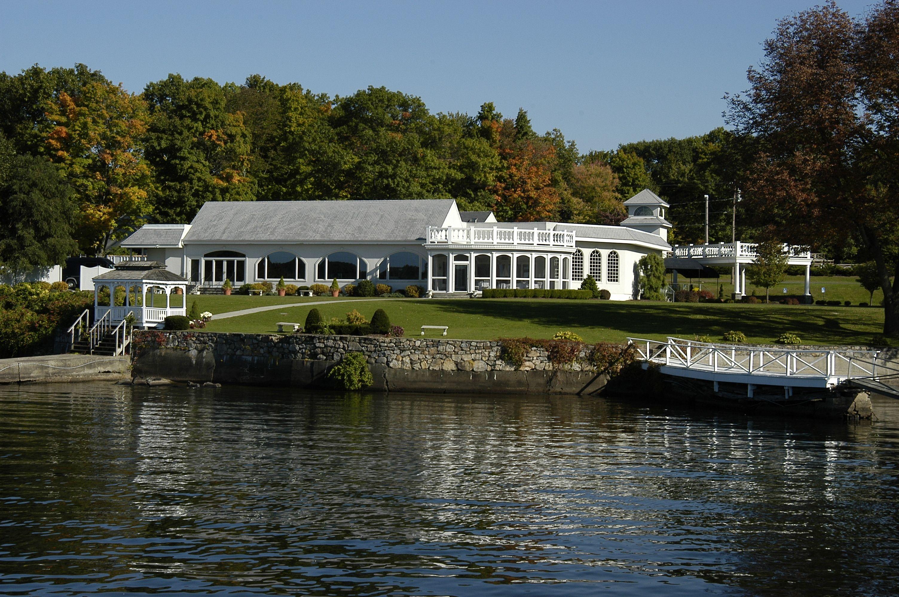 The Wedding Website of Lauren Nocera and Lucas McPhee