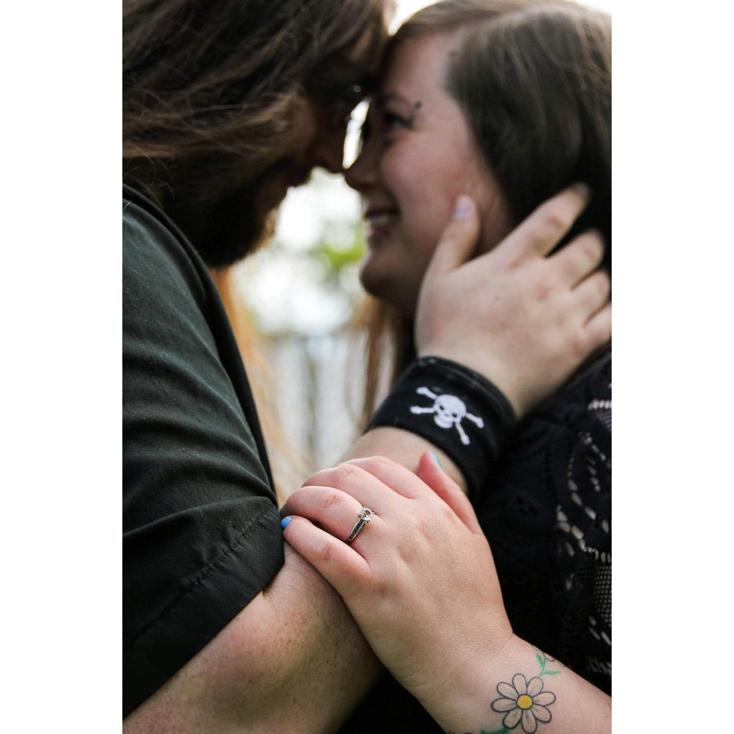 Engagement Photos 🖤
♡Location: North Tonawanda Botanical Gardens
♡Photographer: Alyssa Knowlton, Lyssa Lee Photography