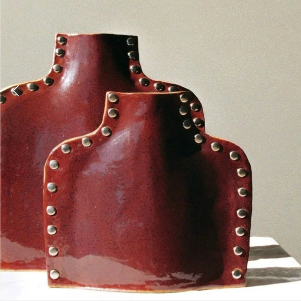 Stud Vase 01 - burgundy