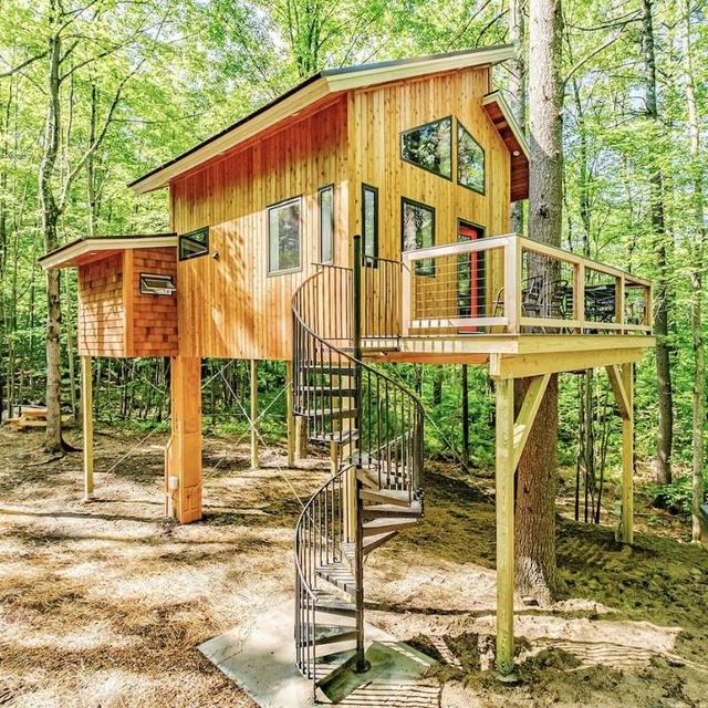 Honeymoon Airbnb
