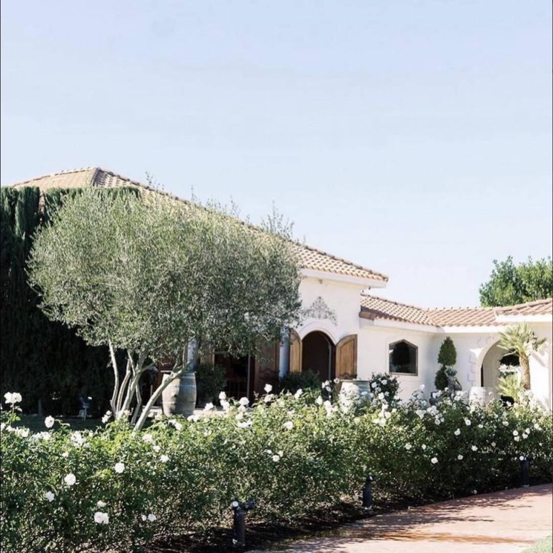 The Wedding Website of Melissa Licari and Matthew Velazquez