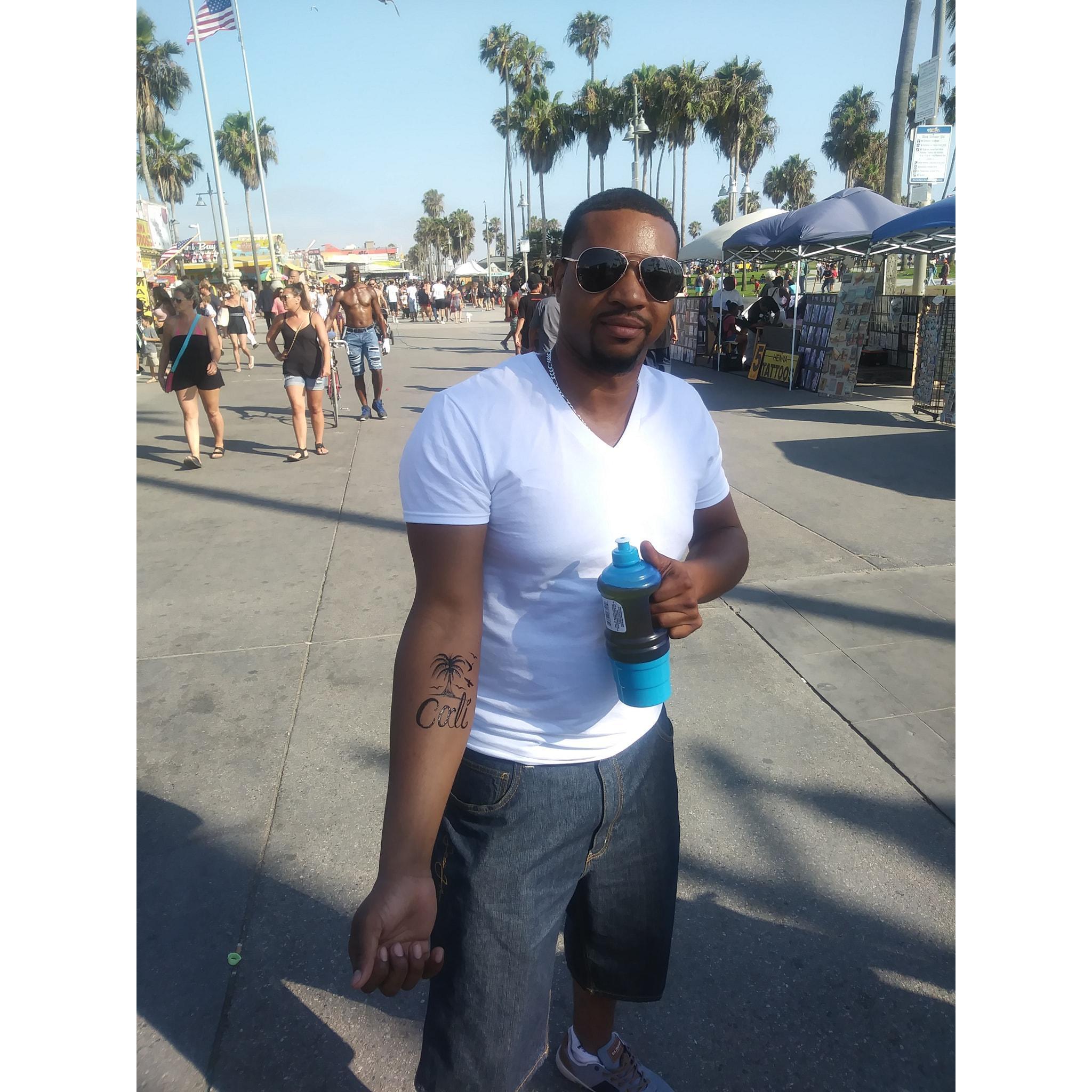 When he thought he was fly with Henna. That ain't no tat man! LOL
