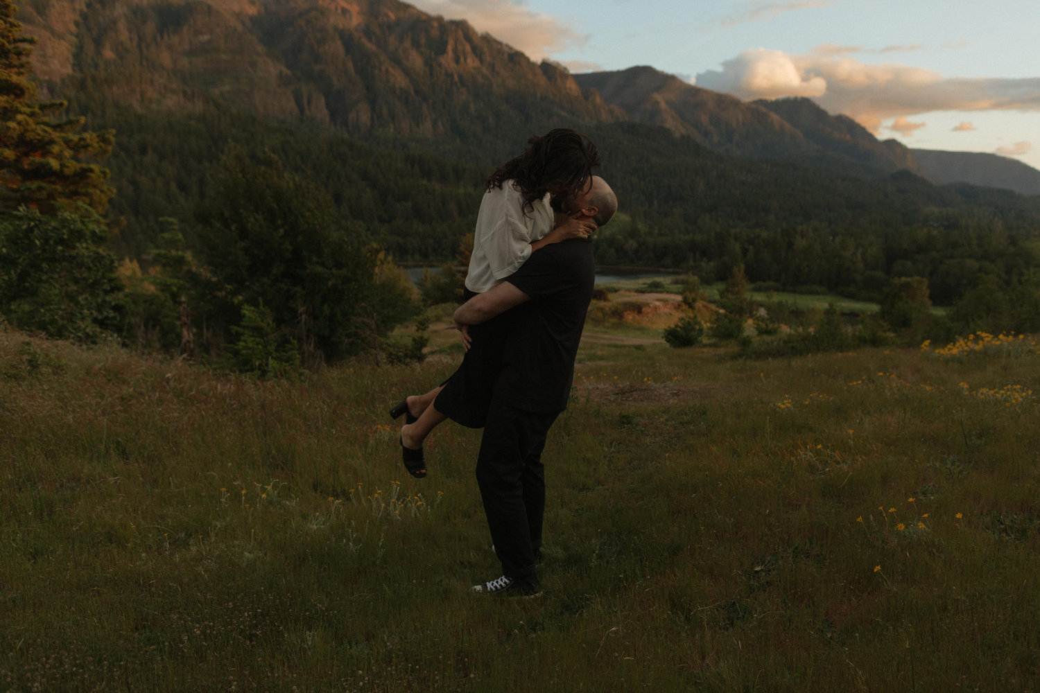 The Wedding Website of LeAnne Gonzalez and Keith Montross