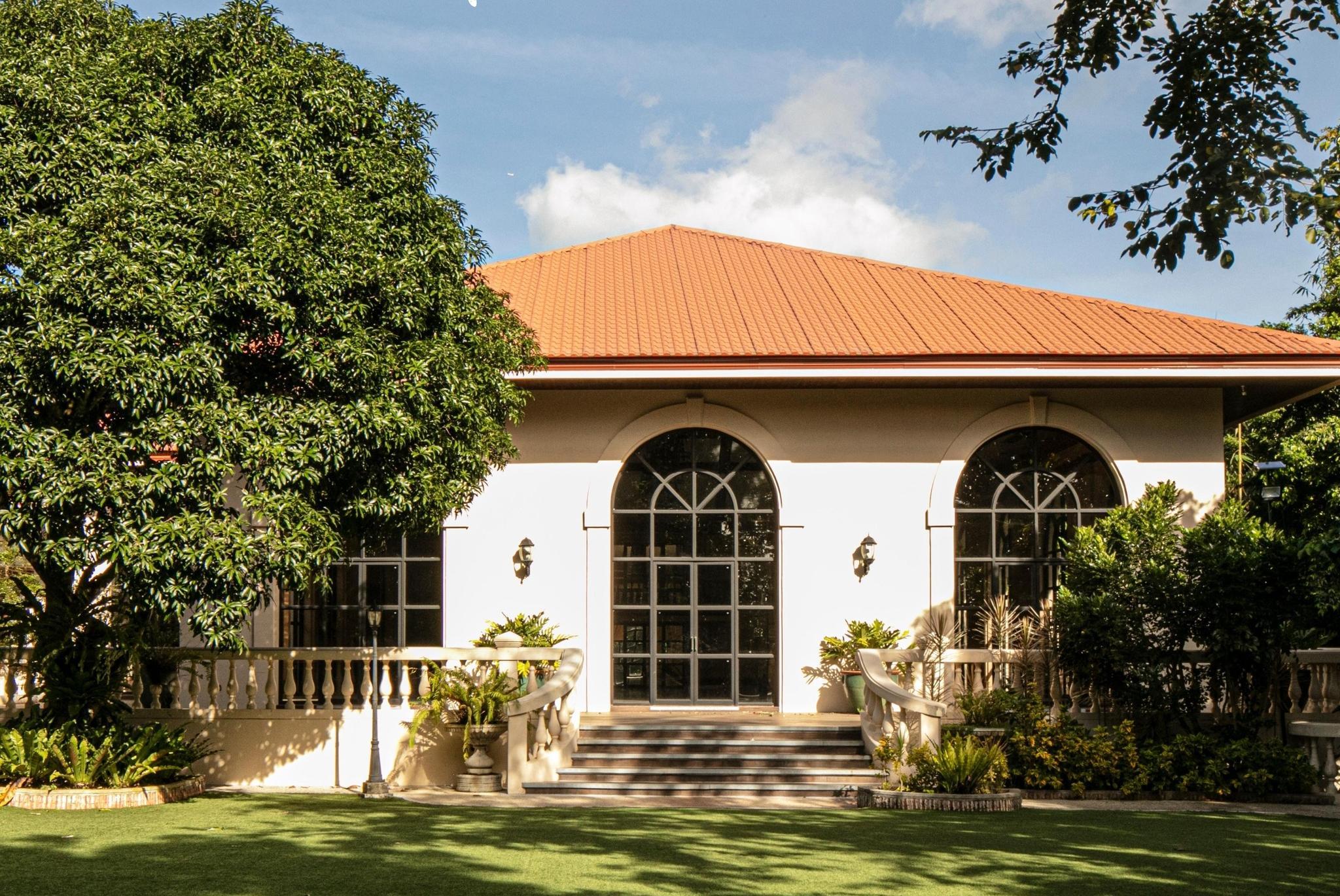 The Wedding Website of Ivan Derije - Dela Rosa and Shai Urbano