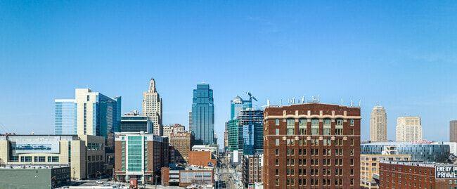 The Wedding Website of Lauren Gomez and Ryan McHenry