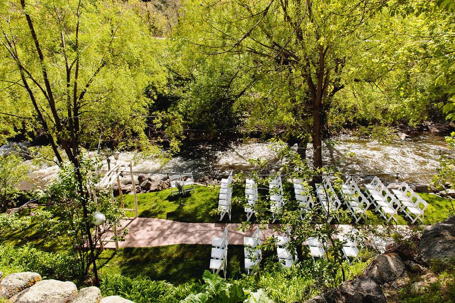 The Wedding Website of Madison Dwigun and Samuel Barroso