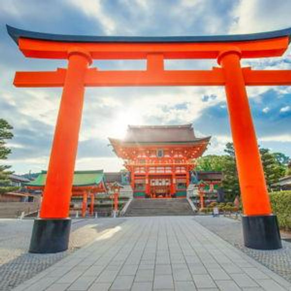 Visit Fushimi-Inari Taisha