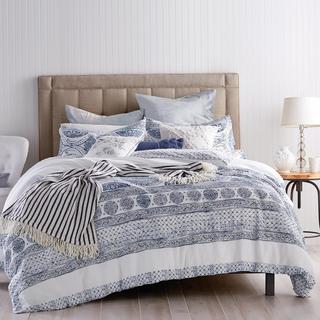 Matelasse Medallion Duvet Cover