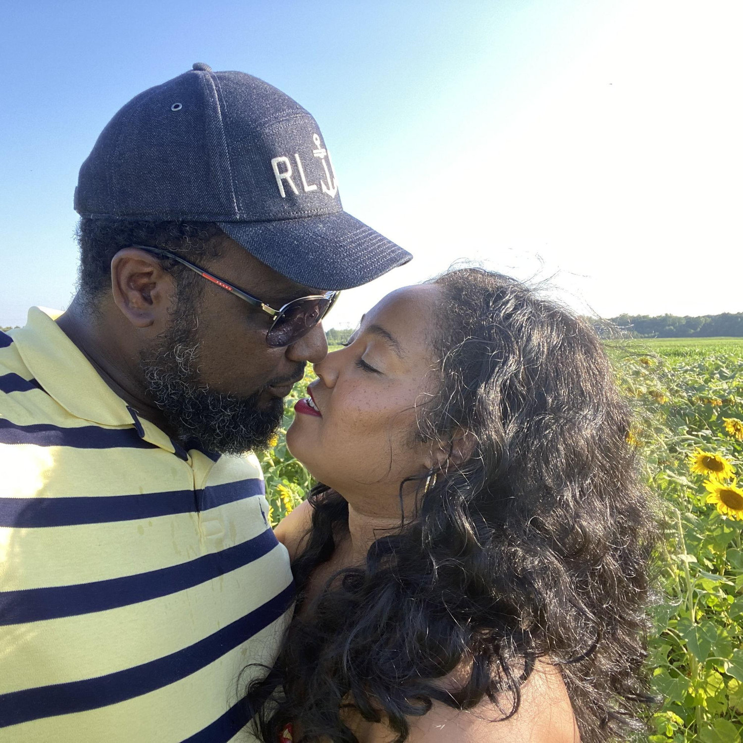 Sunflower fields in Cordova... yall know whose idea this was hehehe I'm so extra!