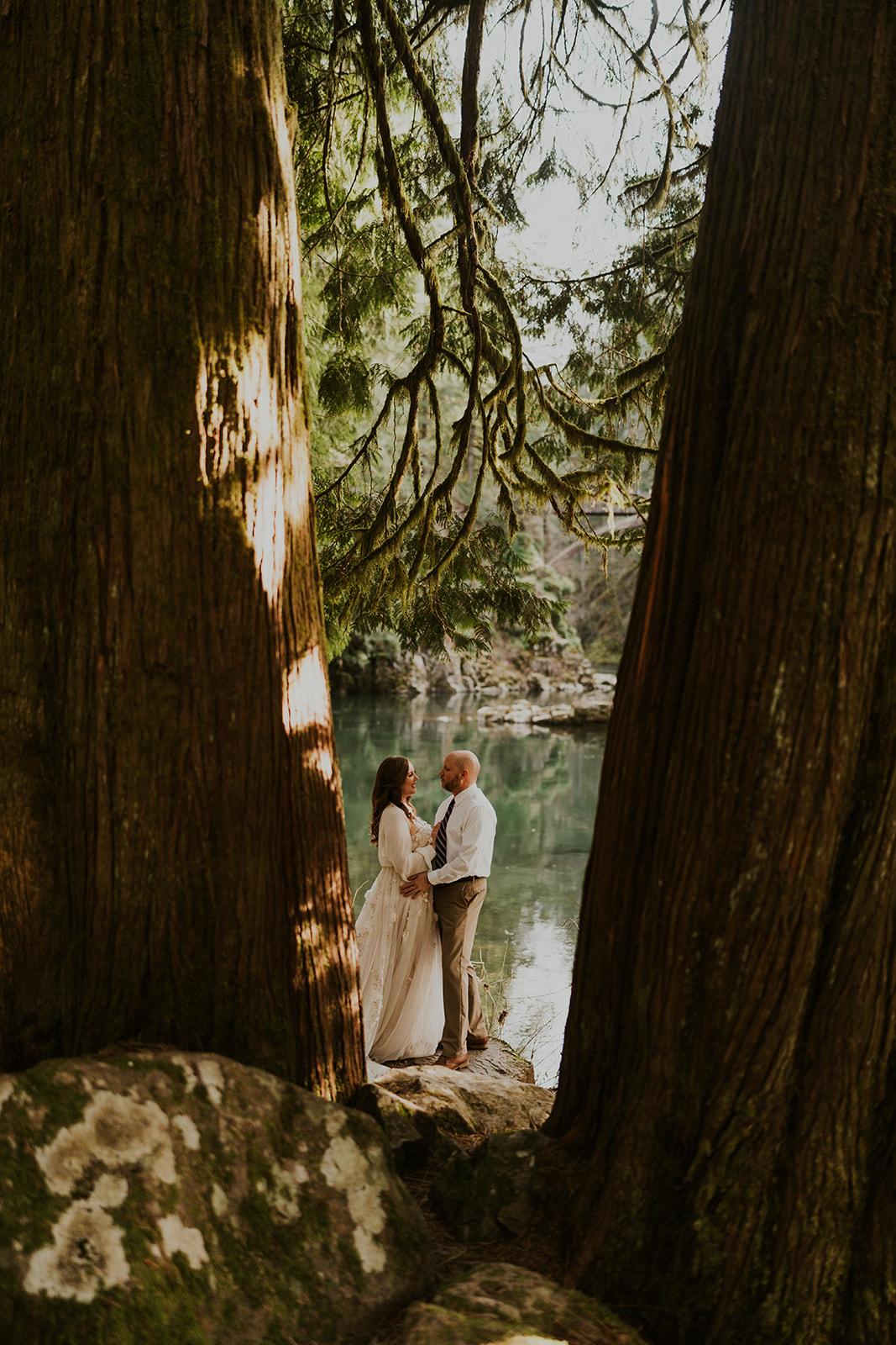 The Wedding Website of Anna Hallock and Paul Johnson