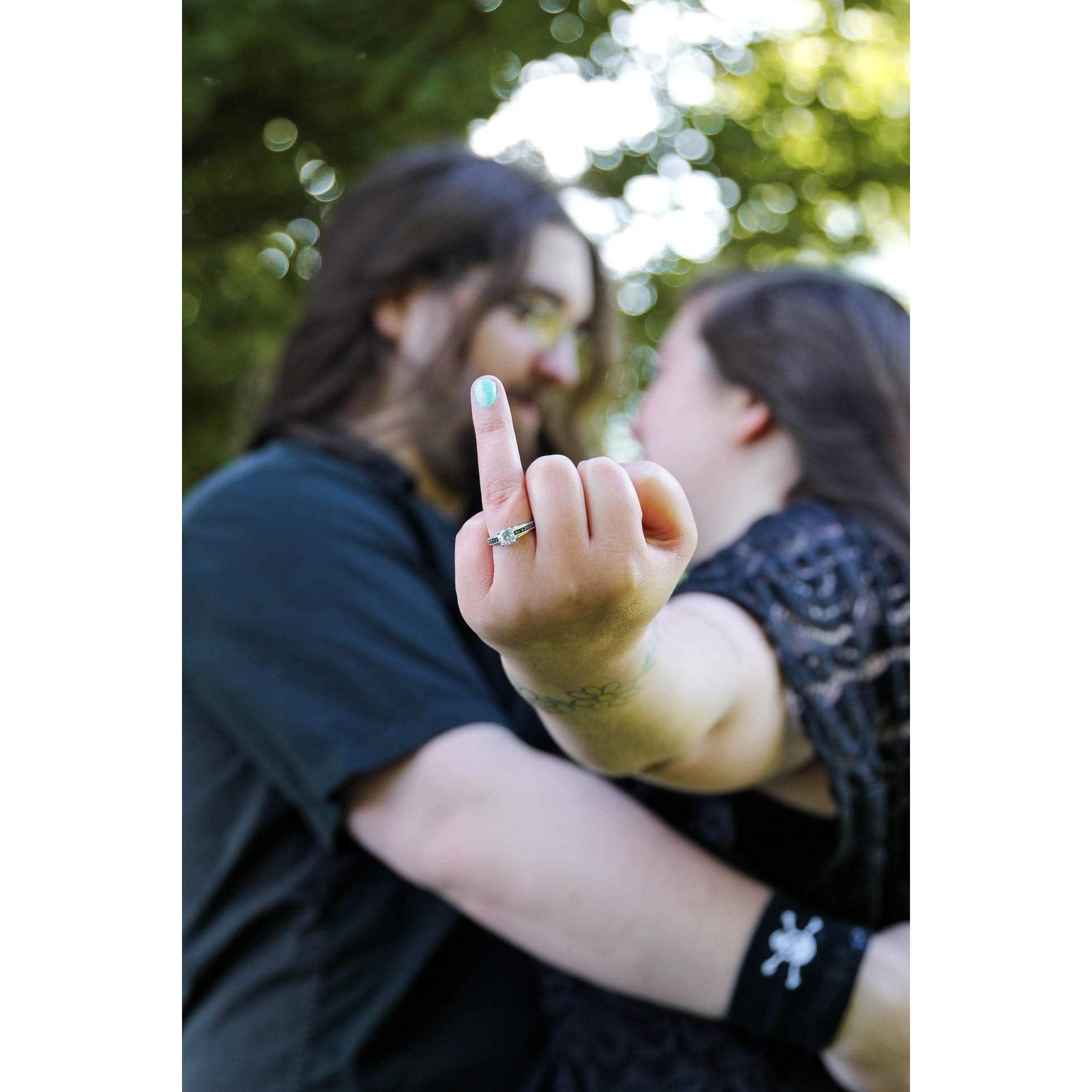 Engagement Photos š¤
ā”Location: North Tonawanda Botanical Gardens
ā”Photographer: Alyssa Knowlton, Lyssa Lee Photography