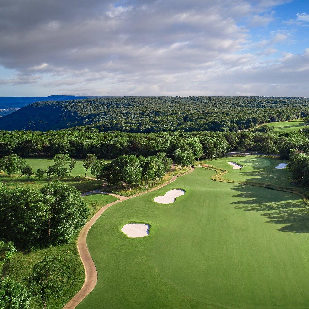 (fill the form and reserve your golf day(s) in the attendance/lodging form)