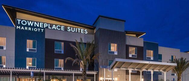 The Wedding Website of Mikayla Rivera and Salvador Zaragoza