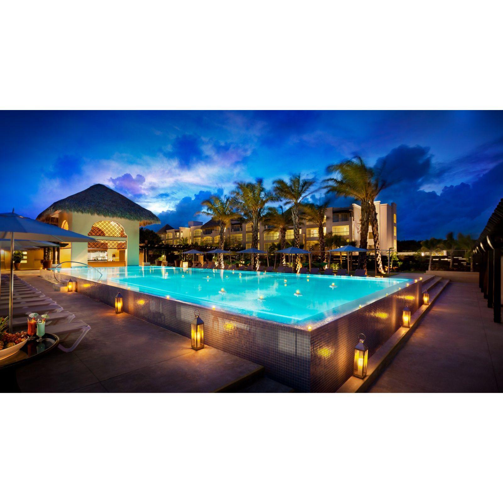 Hard Rock Pool