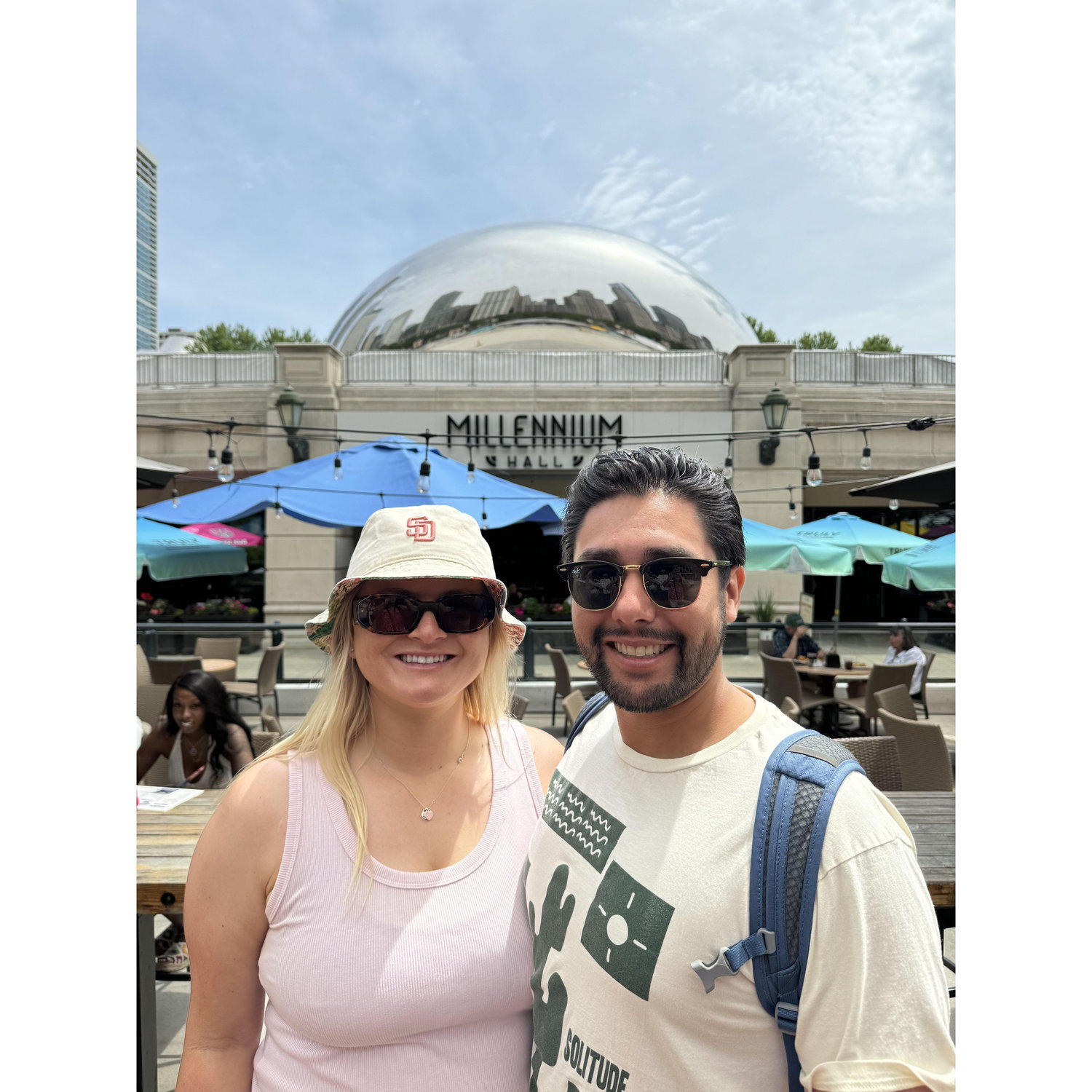 Courtney & Spencer visit the bean in Chicago🫘✈️