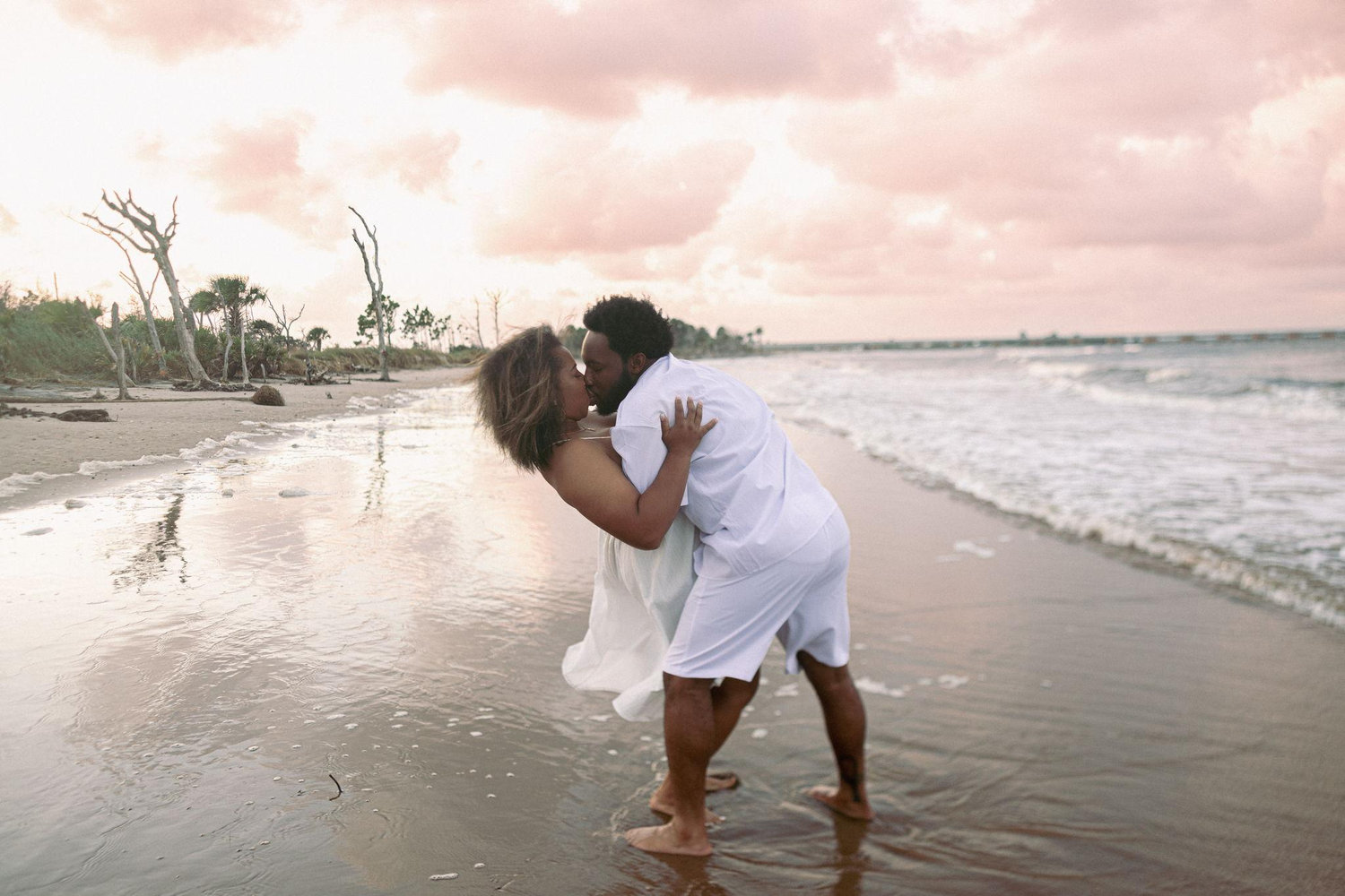 The Wedding Website of Lauryn Findlay and Alfredo Nelson