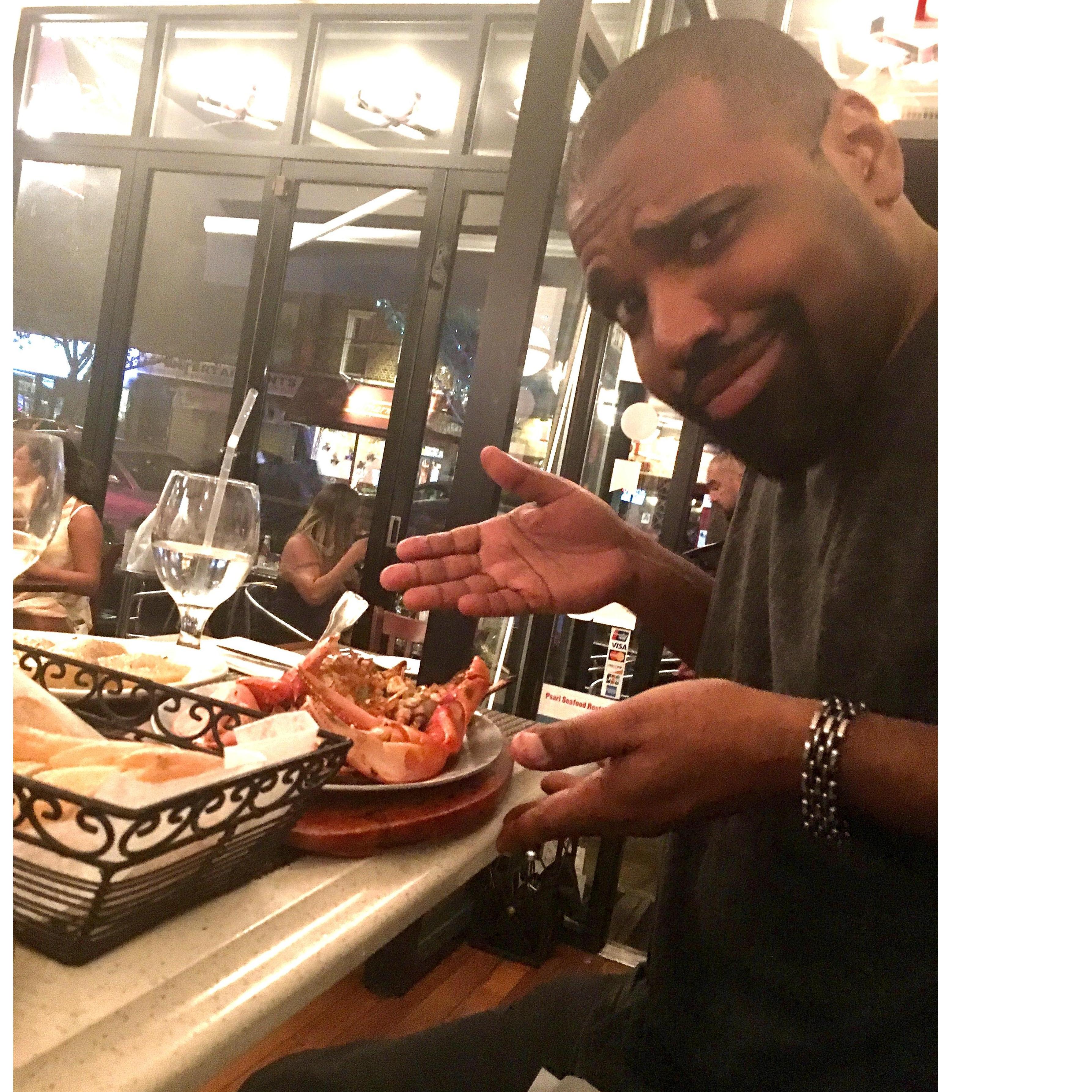 My baby’s FIRST LOBSTER!!😱