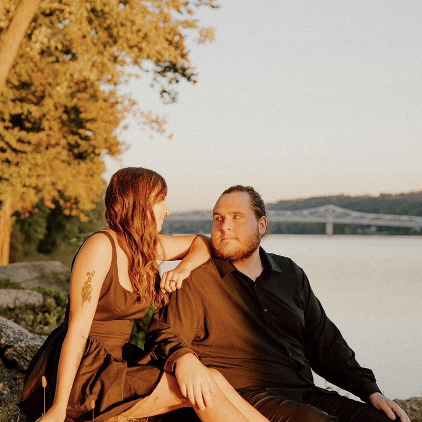 Engagement pics🖤