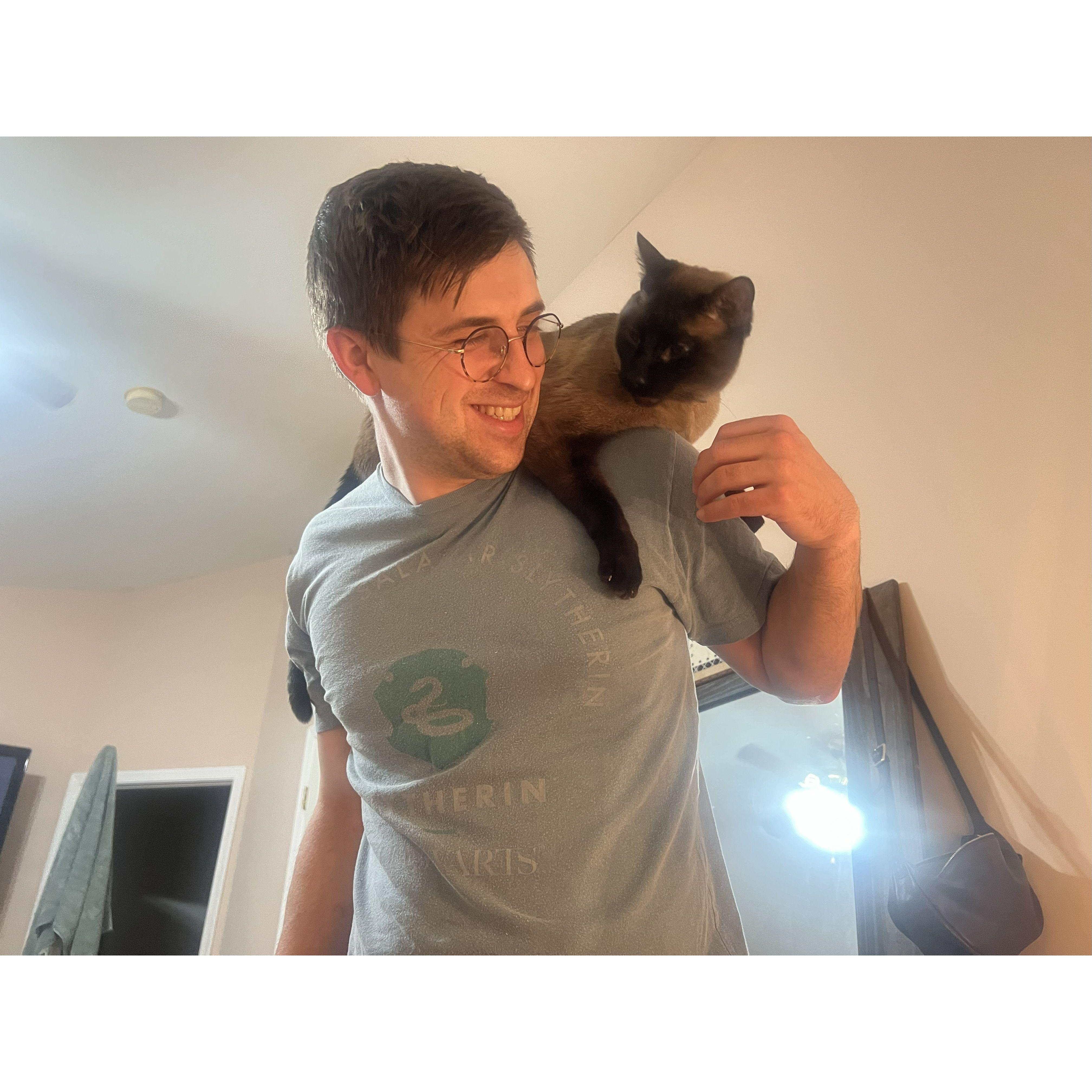 2023 - one of MANY afternoons spent unwinding with the kitties <3.