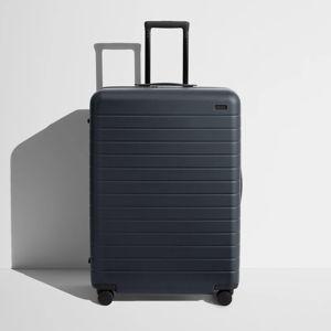 Large Suitcase in Navy Blue | Away