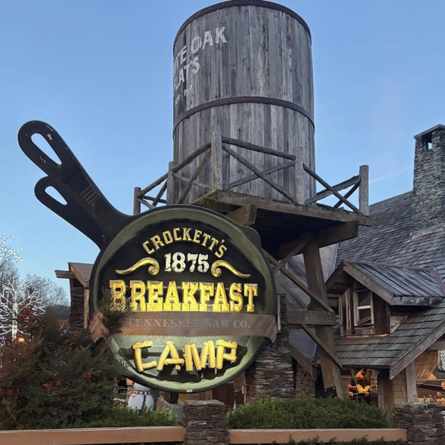 Breakfast at Crockett’s Breakfast Camp