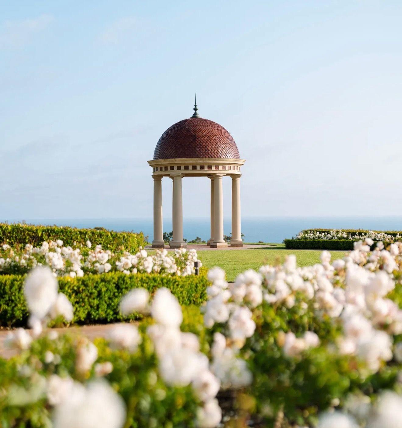 The Wedding Website of Roxana Vaziri and Kaaveh Sariri