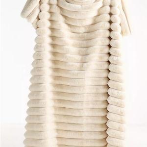 Tipped Puffer Faux Fur Throw Blanket