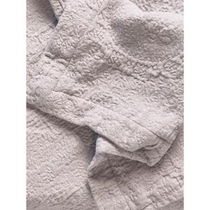 Antik Matelasse Throw; off white