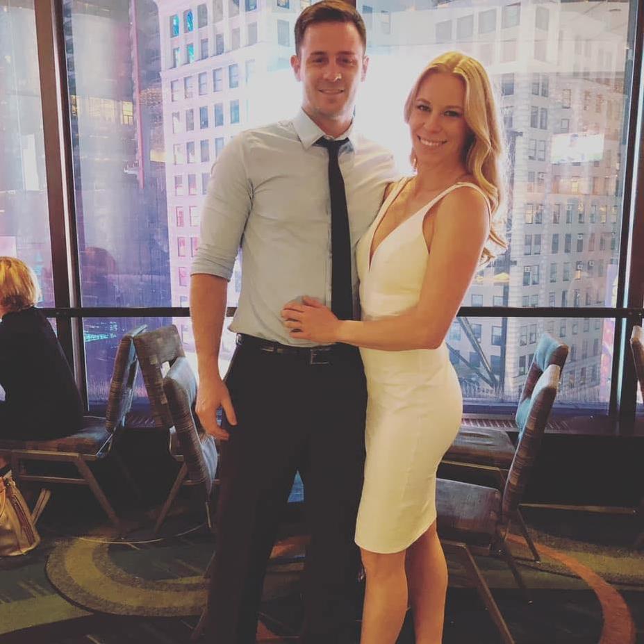 Chris always says he loves Kelly in white!
