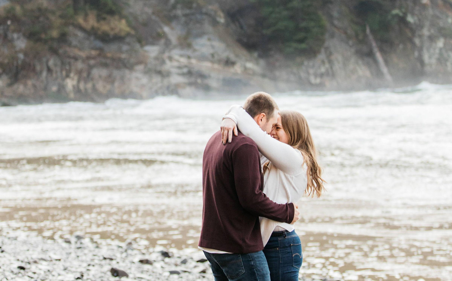 The Wedding Website of Lindsay Hatch and Bradley Johnston