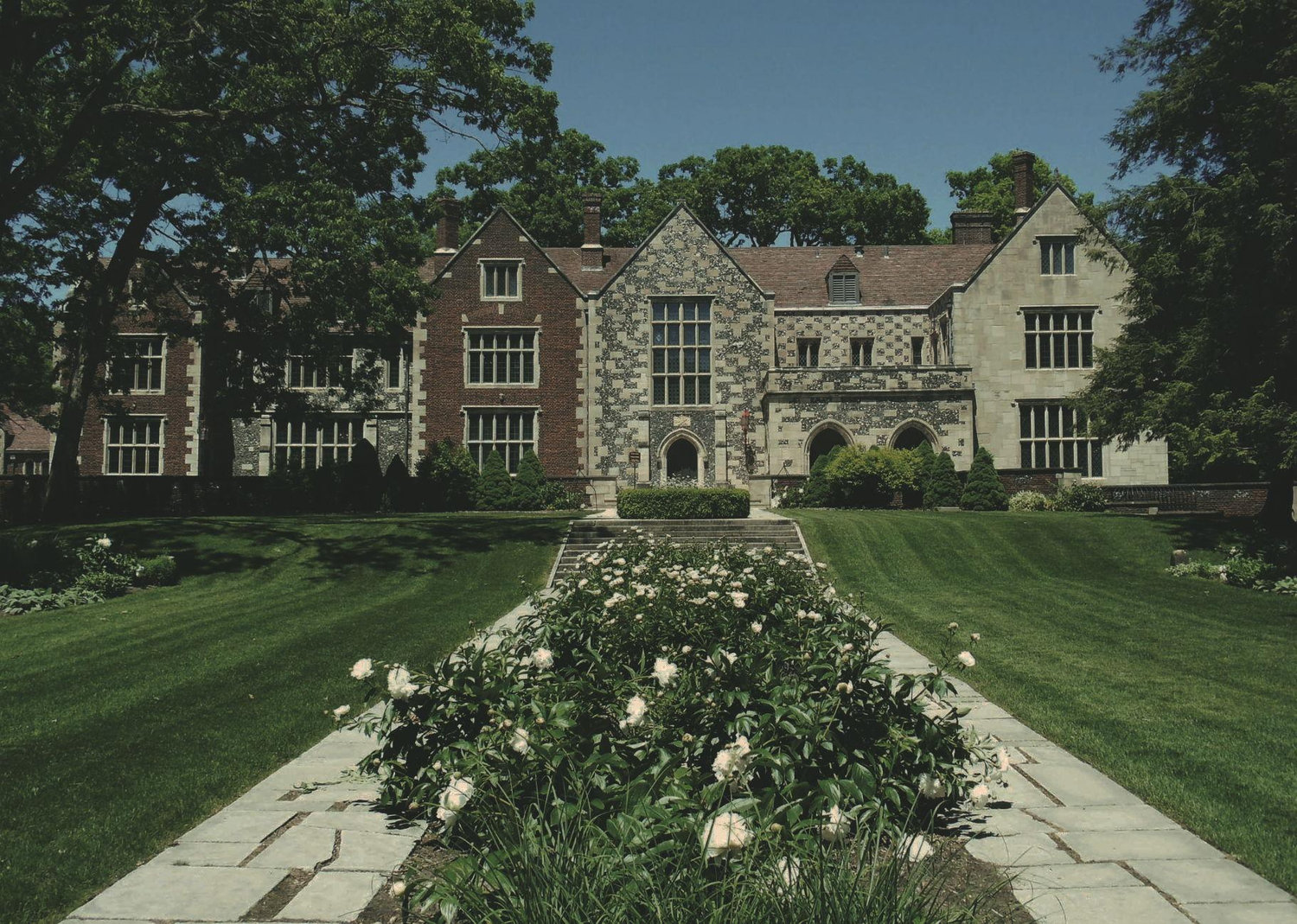 The Wedding Website of Jayqwon Bridges and Mackenzie Elizabeth