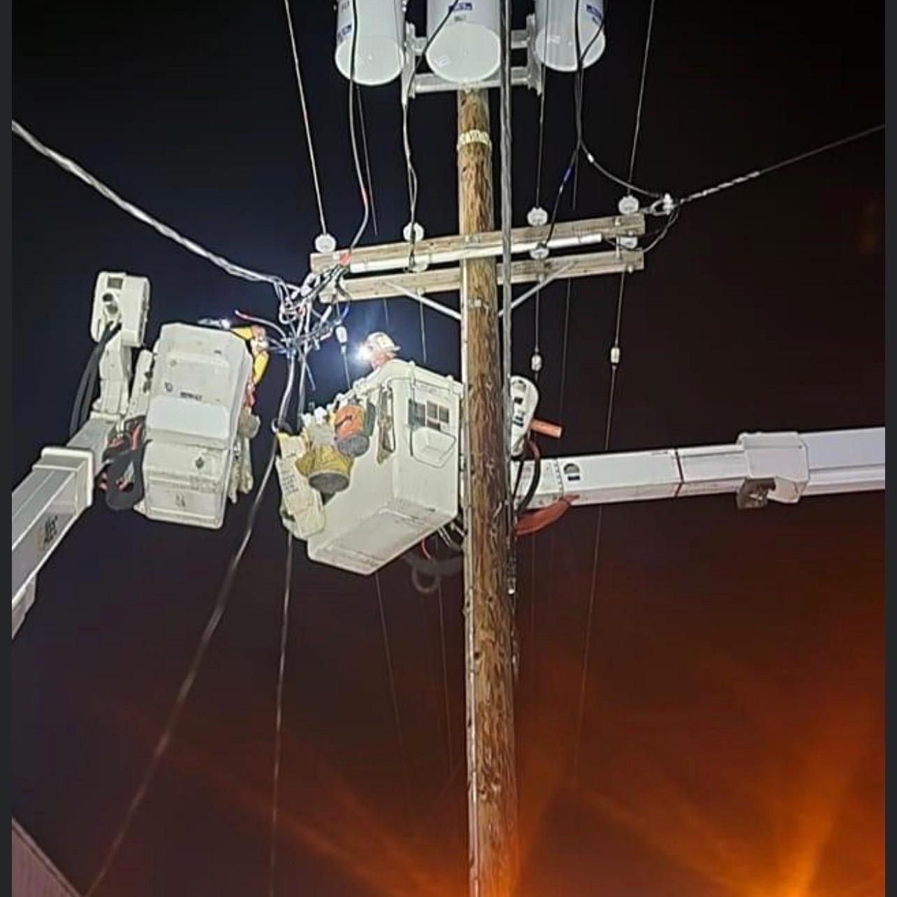 William
Natasha's Brother
Hard at work as a Lineman, keeping the power going!
"So proud of this man!"