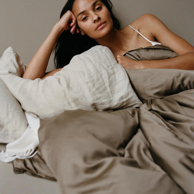 European Linen Deluxe Bedding Bundle - Sand/Toffee