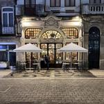 Majestic Café