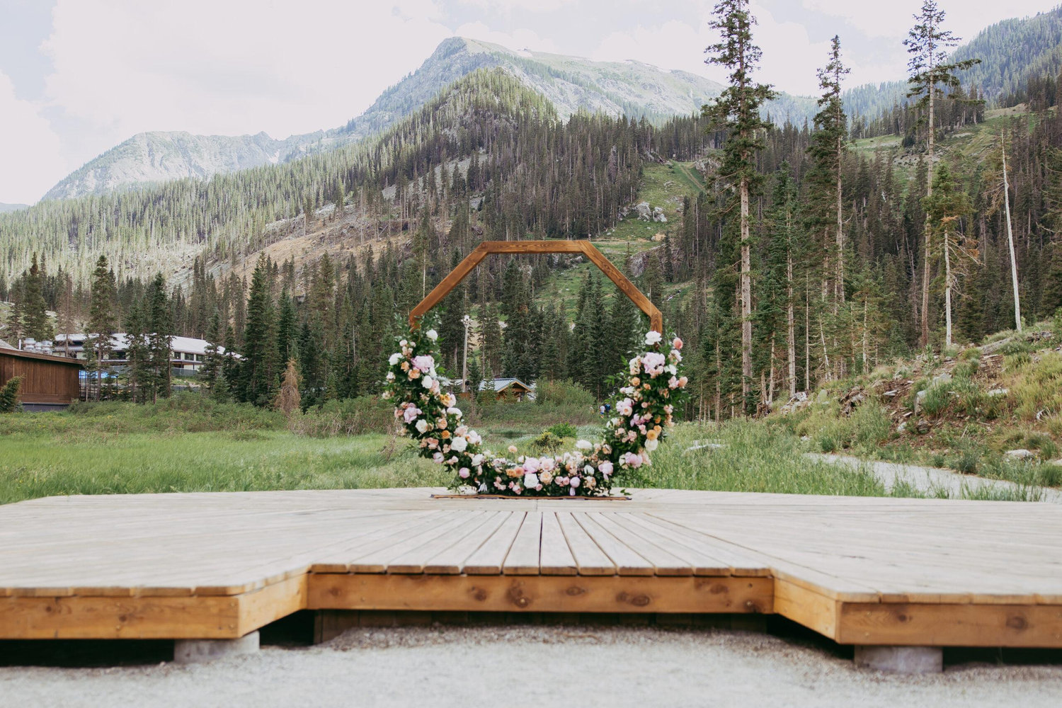 The Wedding Website of Jessica Stewart and Alexander Trunnell