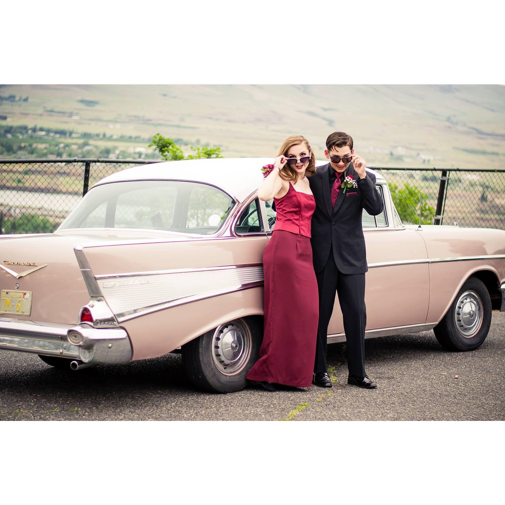 We held hands for the first time this night :) We started dating 2 weeks later