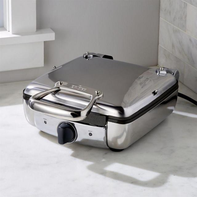All-Clad ® 4-Slice Belgian Waffle Maker